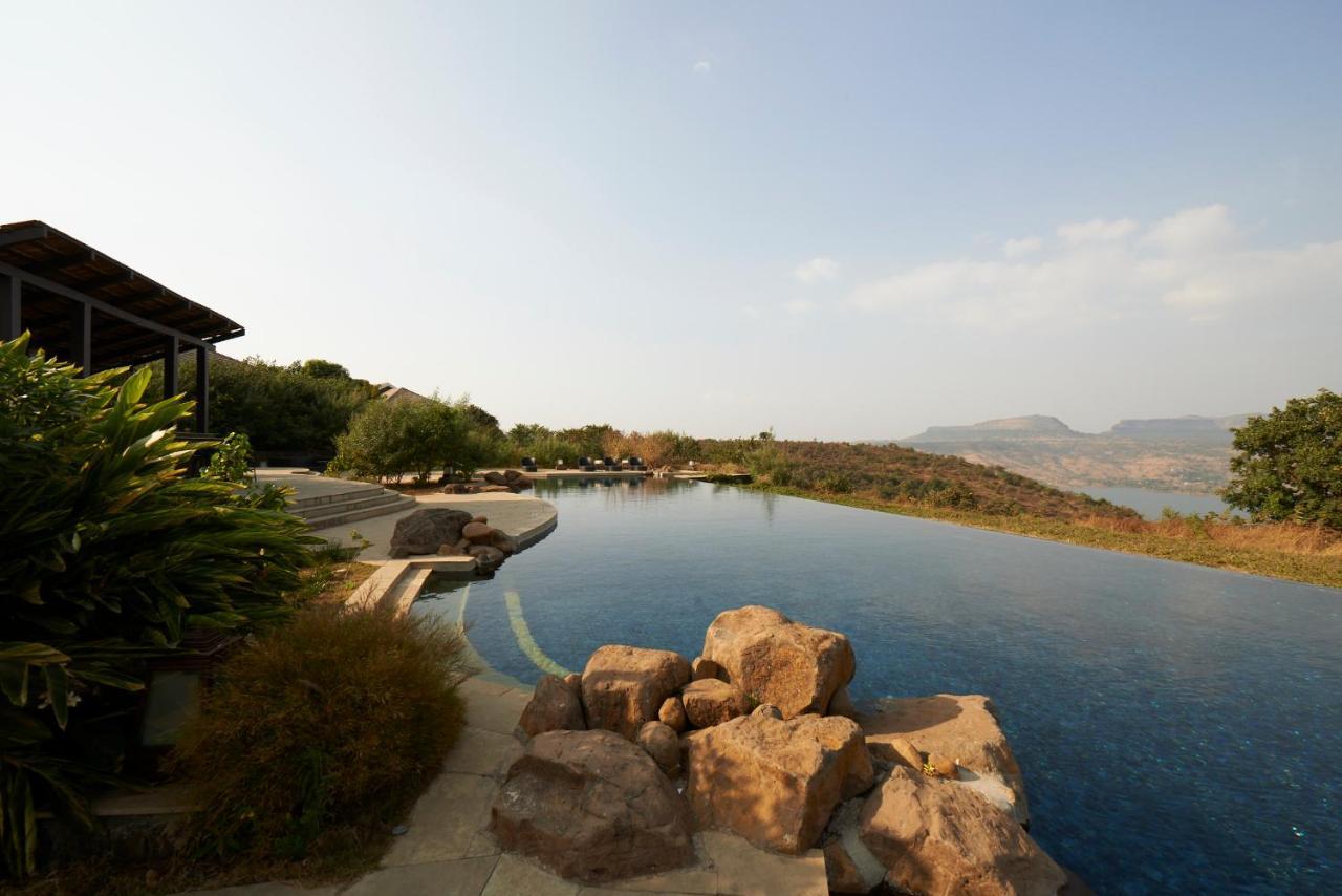 Club Mahindra Tungi, Lonavala Hotel Ngoại thất bức ảnh