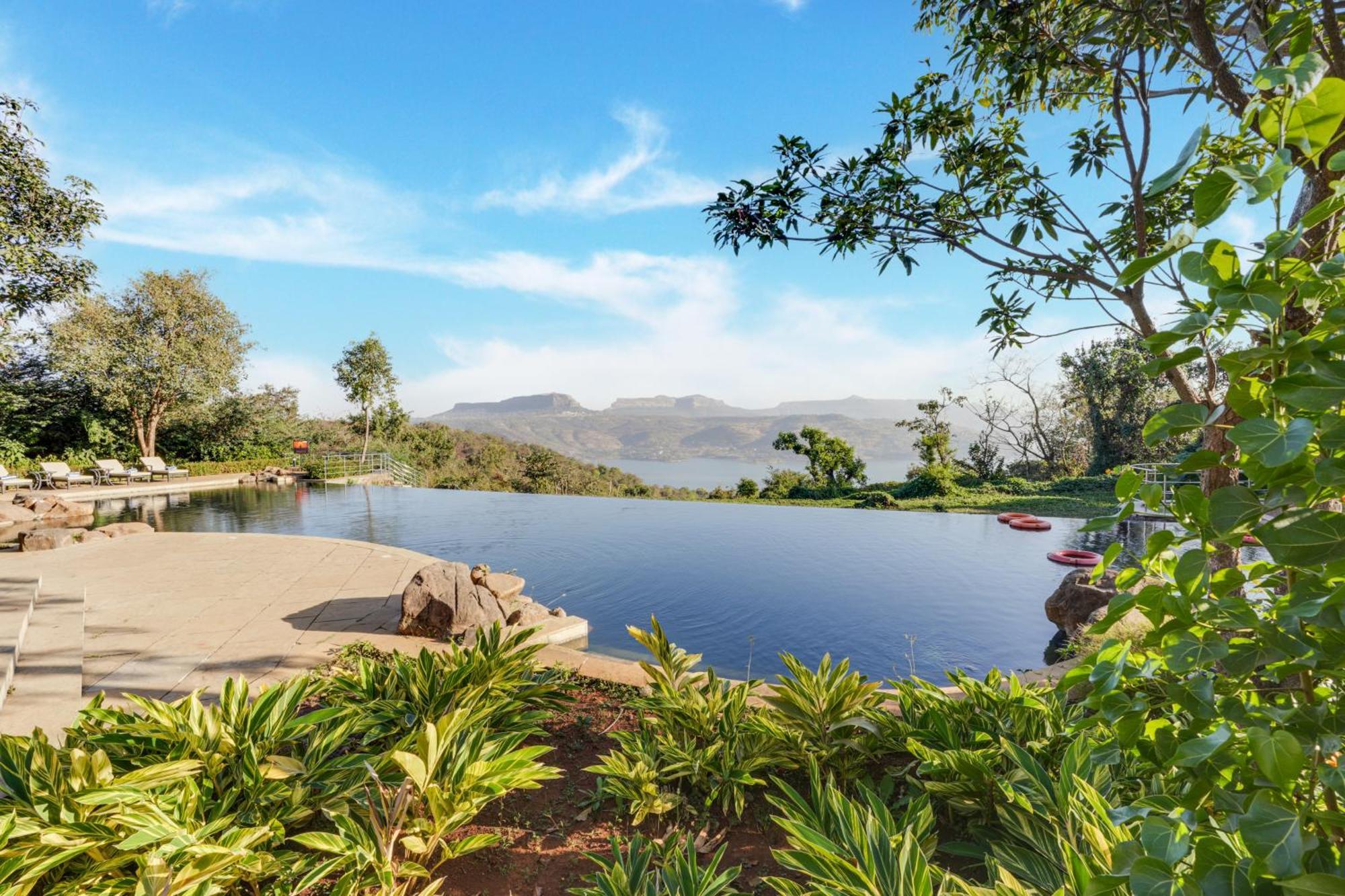 Club Mahindra Tungi, Lonavala Hotel Ngoại thất bức ảnh
