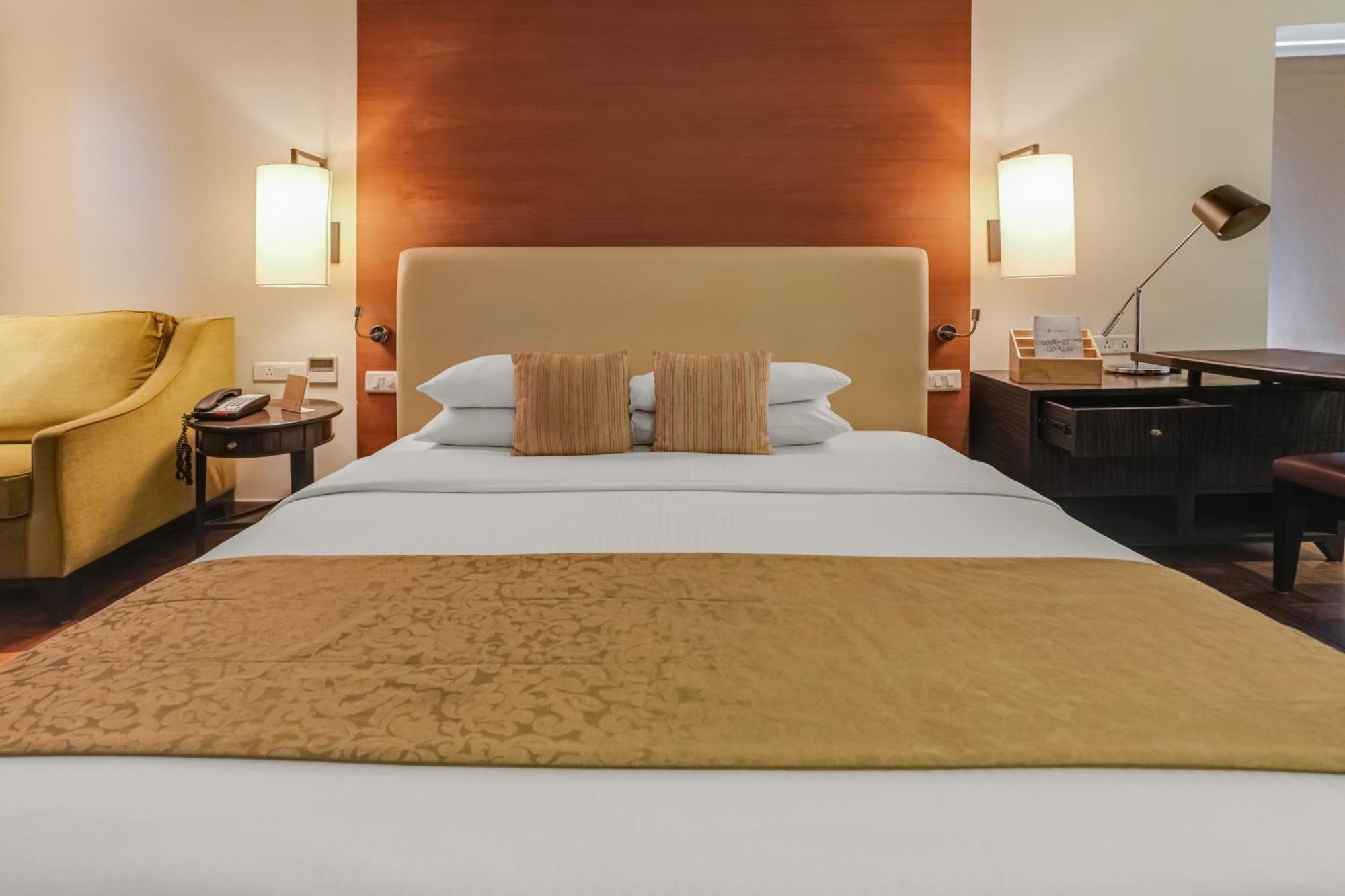 Club Mahindra Tungi, Lonavala Hotel Ngoại thất bức ảnh