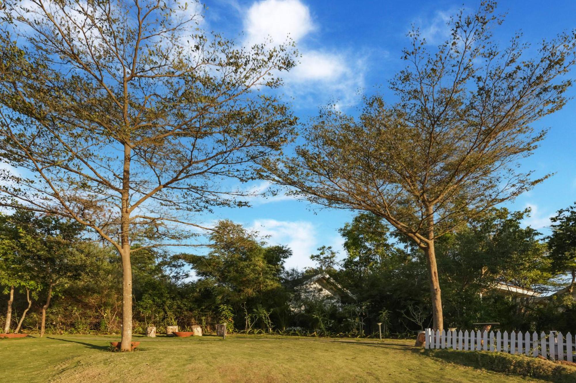 Club Mahindra Tungi, Lonavala Hotel Ngoại thất bức ảnh
